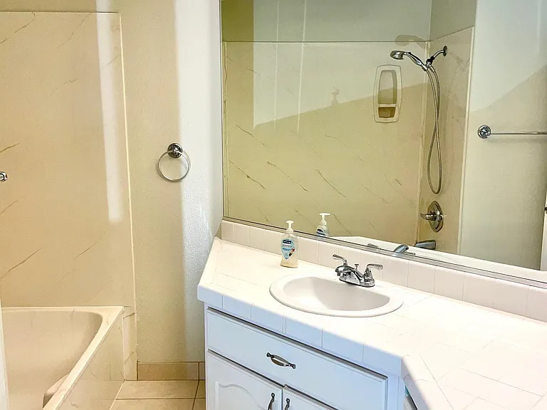 303 Calle Moreno — Photo 16