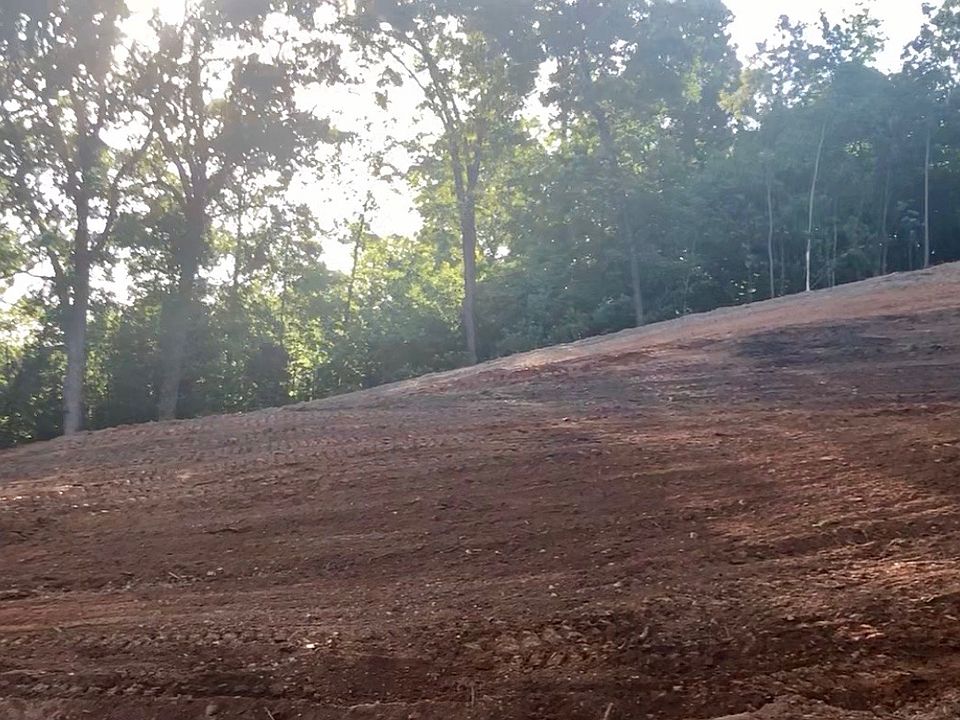1st image of Holly Ln