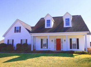 102 Santa Fe Ct, Warner Robins, GA 31088