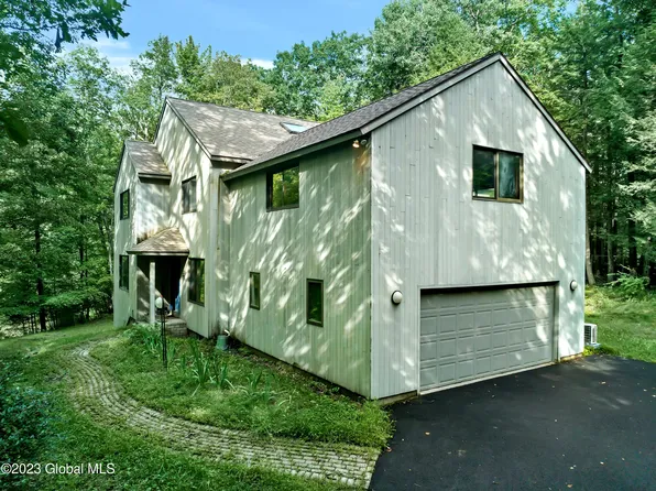 345 Millers Corners Road, East Greenbush, NY 12061