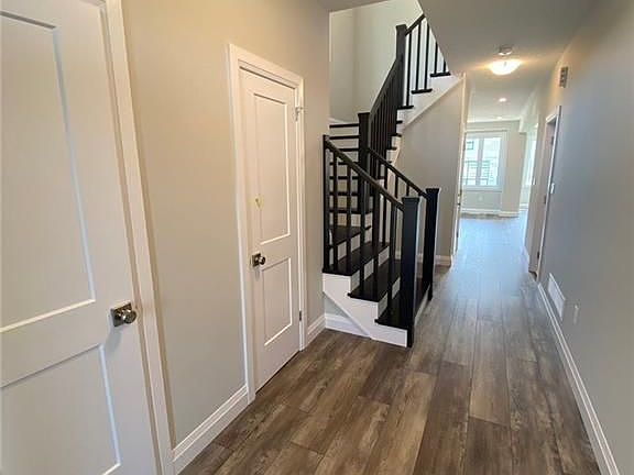 3rd image of 43 Lovett Ln