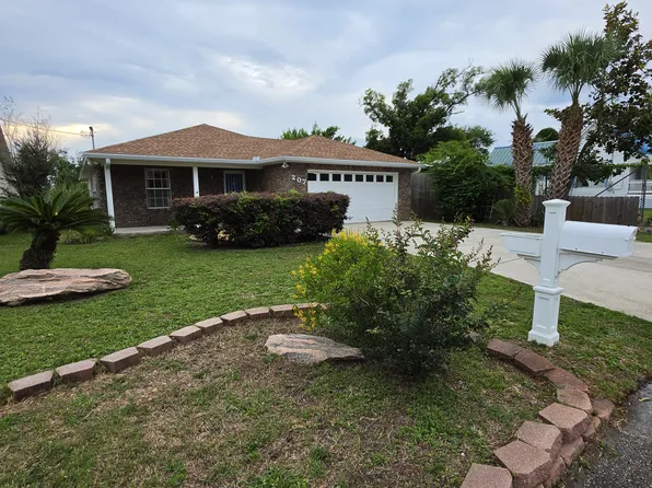 207 Maine Ave, Panama City, FL 32401