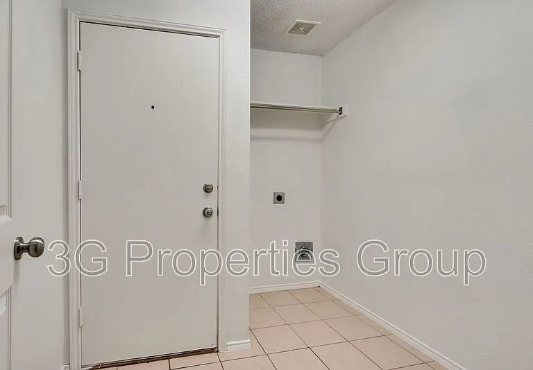 2008 Lamprey Cir — Photo 31