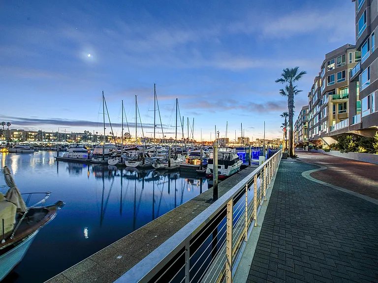Esprit Marina del Rey — Photo 21