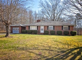 1160 Link Rd, Lexington, NC 27295