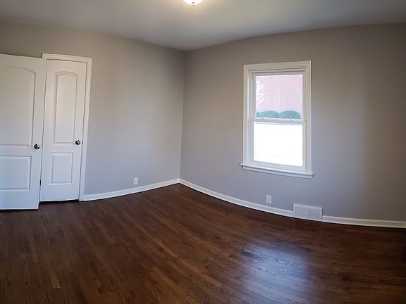5th image of 227 N Linden Ave