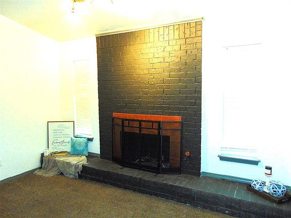 4th image of 1001 S Avery Dr
