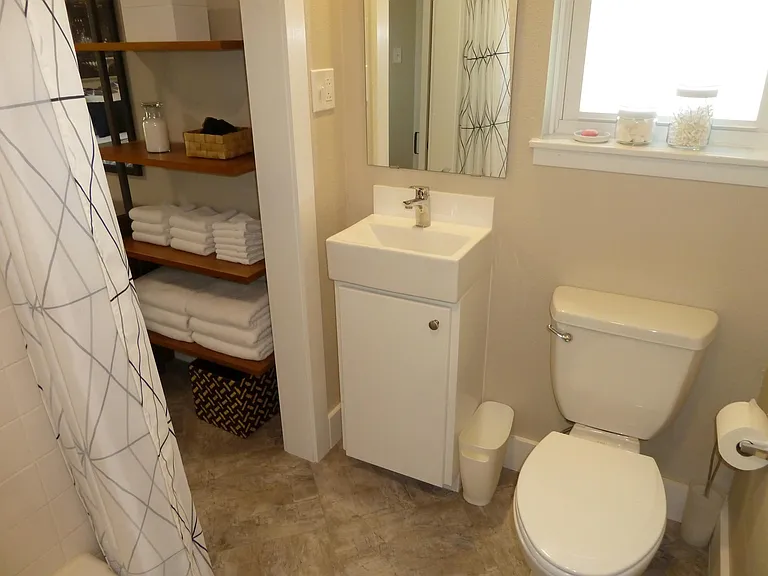 2303 Devonshire Dr — Photo 17