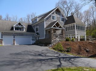 177 Maeck Farm Rd, Shelburne, VT 05482