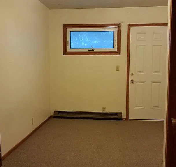 Hillside Triplex — Photo 9
