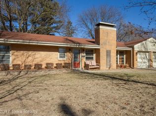 7209 Colby Ave, Windsor Heights, IA 50324