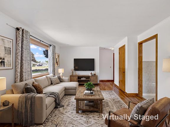 3rd image of 1322 Rosedale Ave