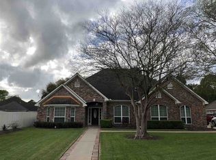 3760 Seminole Dr, Beaumont, TX 77707