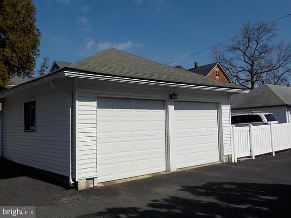 3rd image of 368 Donegal Springs Rd