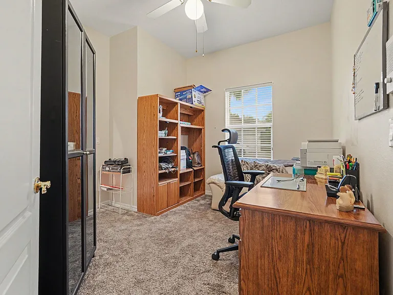702 Brooker Ridge Ct — Photo 23