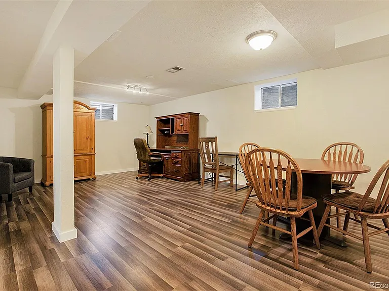 994 Pleasant View St — Photo 11