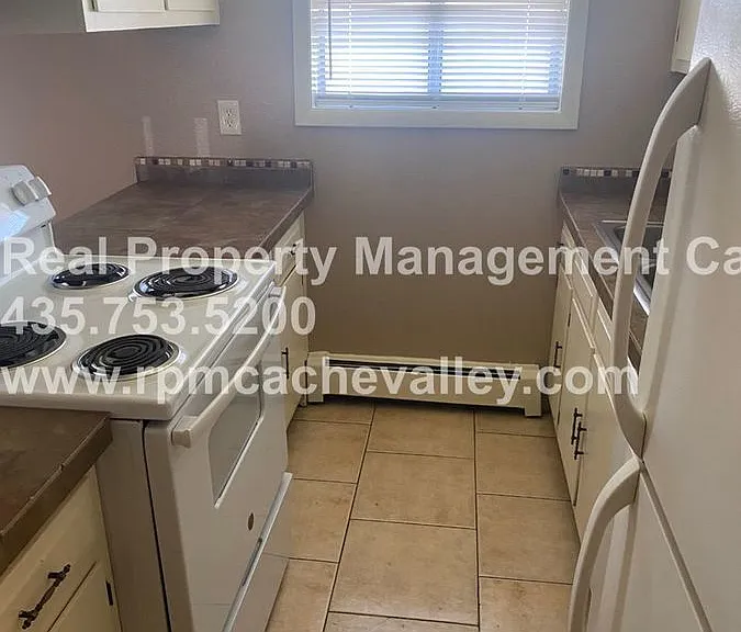 281 Riverbend Rd #2 — Photo 4