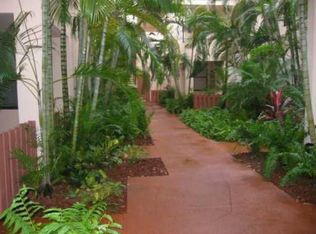20350 W Country Club Dr #1054, Aventura, FL 33180