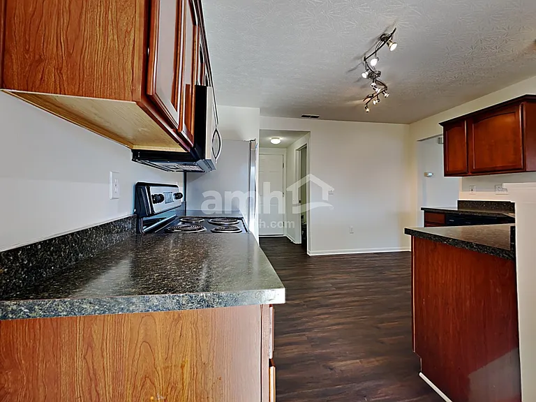 7797 Highbrook Dr — Photo 5