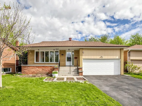 19 Robingrove Rd, Toronto, ON M2R 2Z6