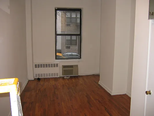 Rented by Eric Goodman Realty Corp | media 12