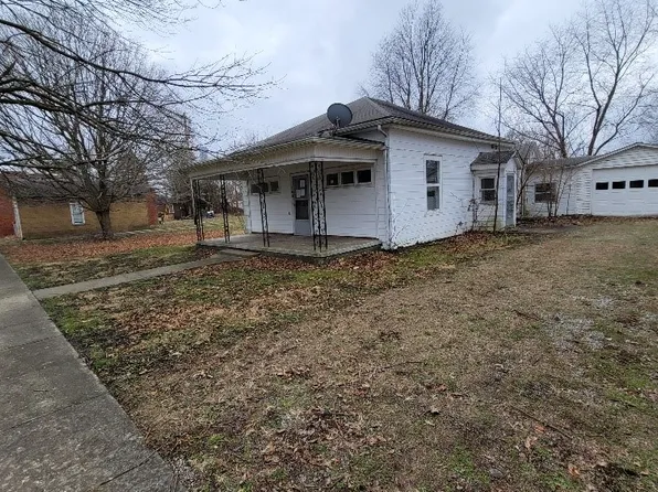 103 N Graham Ave, Brocton, IL 61917