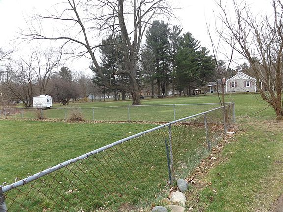 3rd image of 1700 E Centre Ave