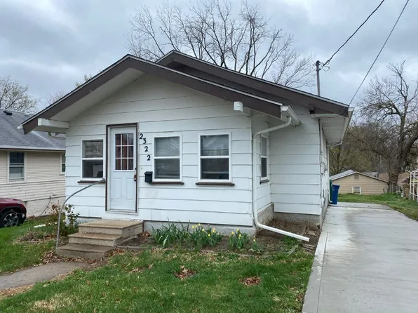2322 E 12th St, Des Moines, IA 50316