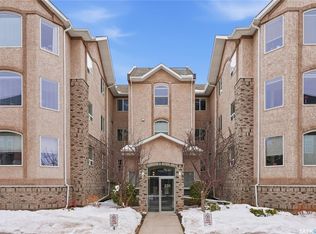 230 Heath Ave #203, Saskatoon, SK S7S1N7