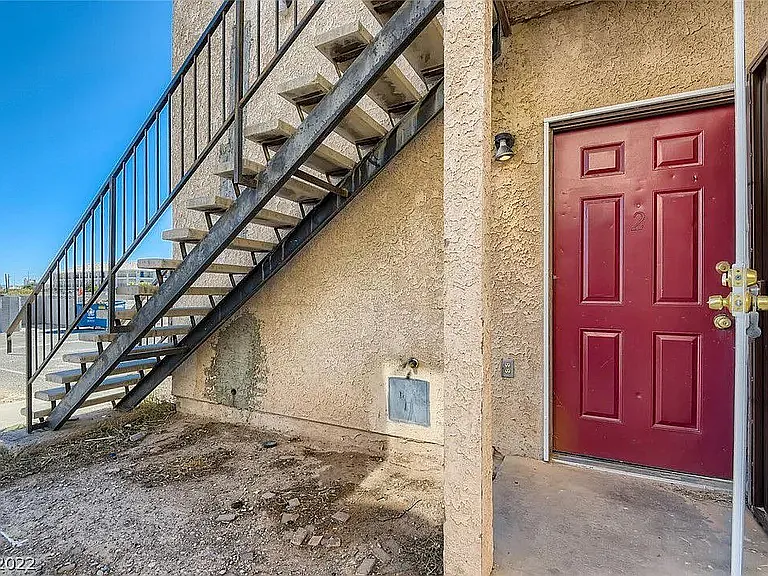 716 Pensacola Ln #2 — Photo 3
