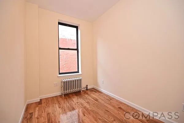 Rented by Compass | media 24