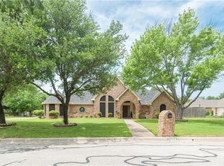 1204 Oak Bend Ln, Keller, TX 76248