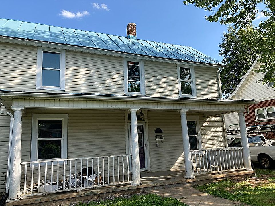 1st image of 737 Montrose Ave SE