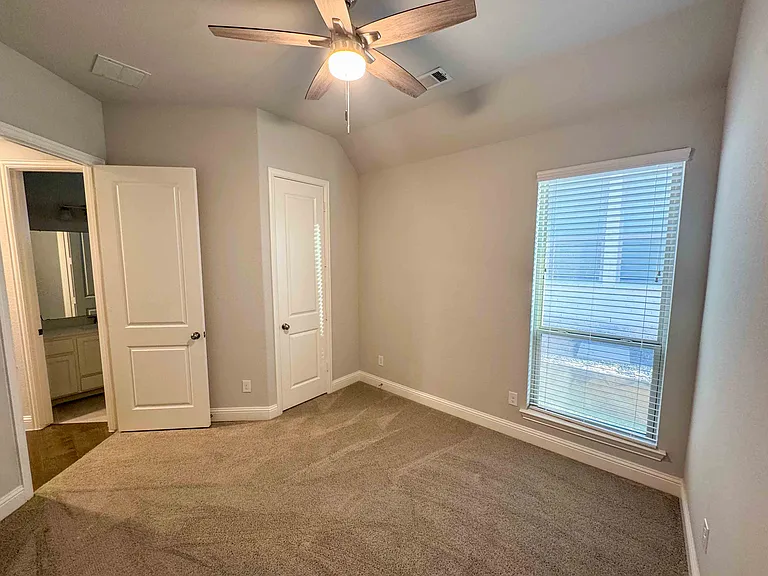 4449 Tall Knight Ln — Photo 7