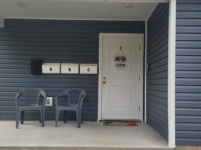 207 Watkins St — Photo 5