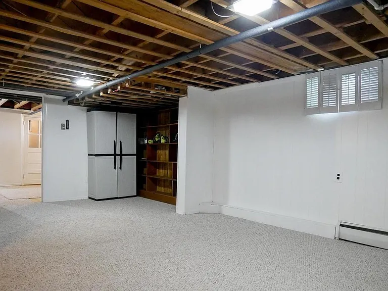 26015 Woodfield Rd — Photo 30
