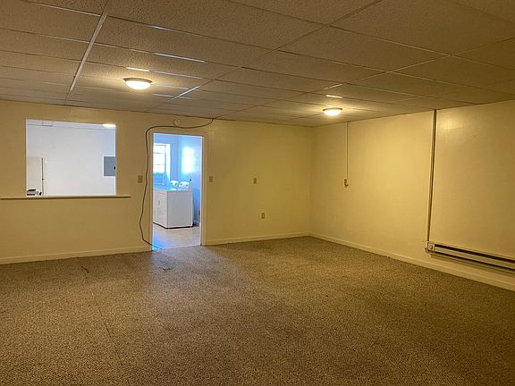 3rd image of 109 1/2 E Harrison St