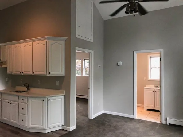 (undisclosed Address), Pt Jefferson, NY 11777