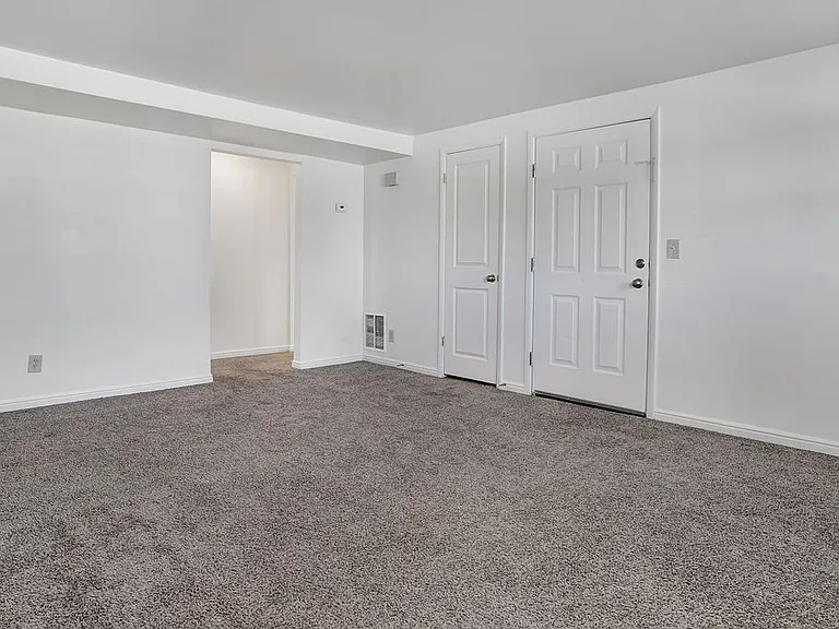2x1 Living Room
