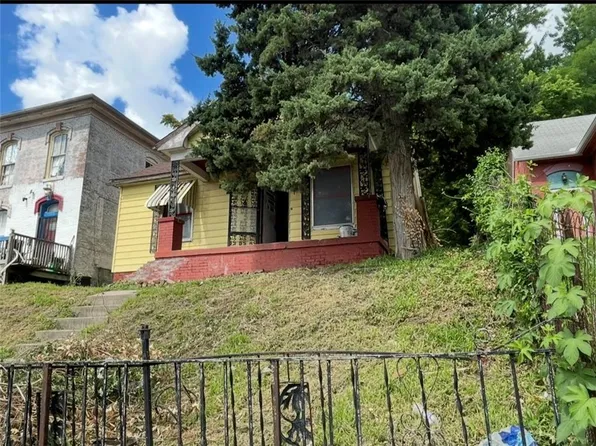 1214 N 2nd St, Saint Joseph, MO 64501