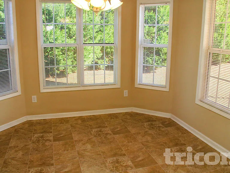 15 Stewart Hollow Ln — Photo 4