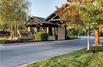 2nd image of 1652 NE Woodland Shores Dr