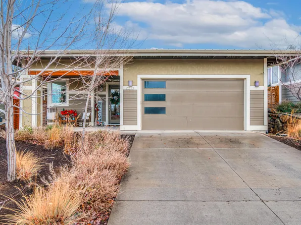 2233 NW Deschutes Pl, Bend, OR 97703