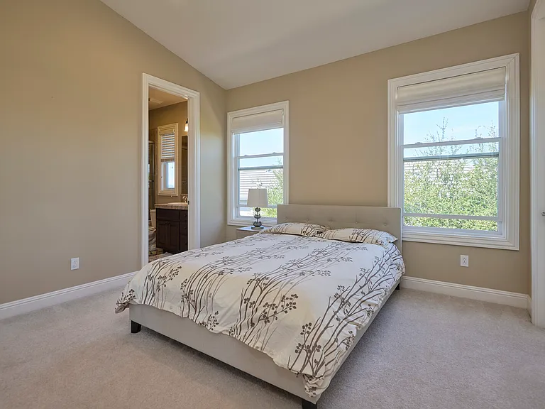 3272 Ashbourne Cir — Photo 25