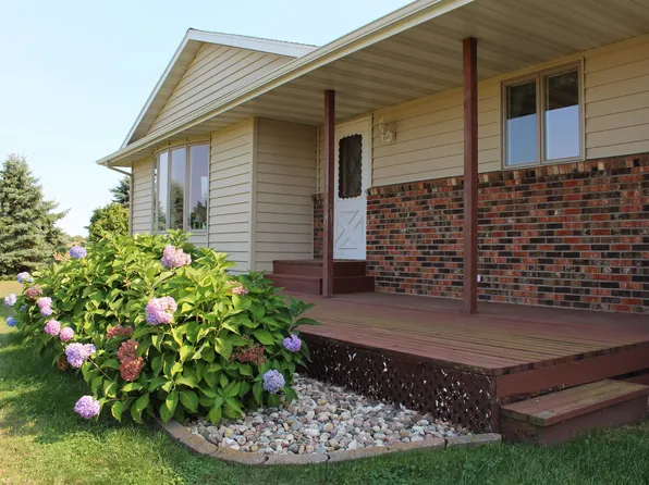 3605 300th Ave, Dickens, IA 51333