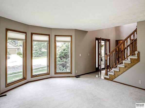 2315 Nelsons Creek Dr, Omaha, NE 68116 view 5