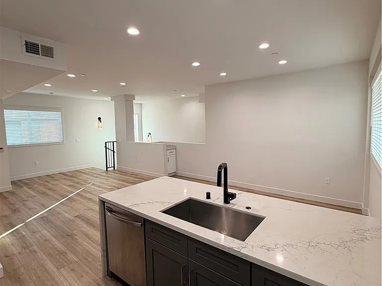 14662 W Sara Ln #14662 — Photo 13