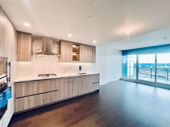 4890 Lougheed Hwy #1601, Burnaby, BC V5C 3Y6