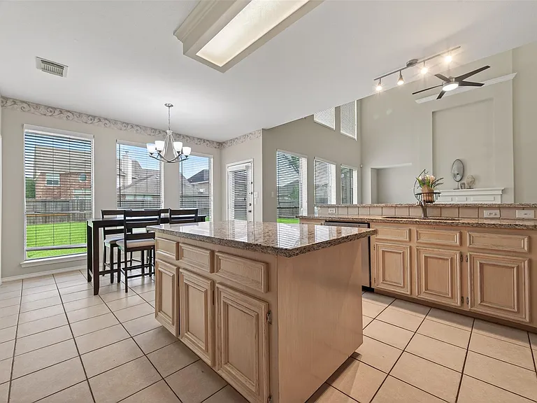 5911 Indian Hills Ln — Photo 35