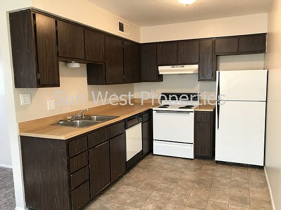 5th image of 401 E 18th St APT 1